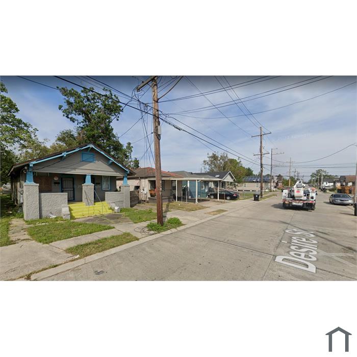 2122 Desire St